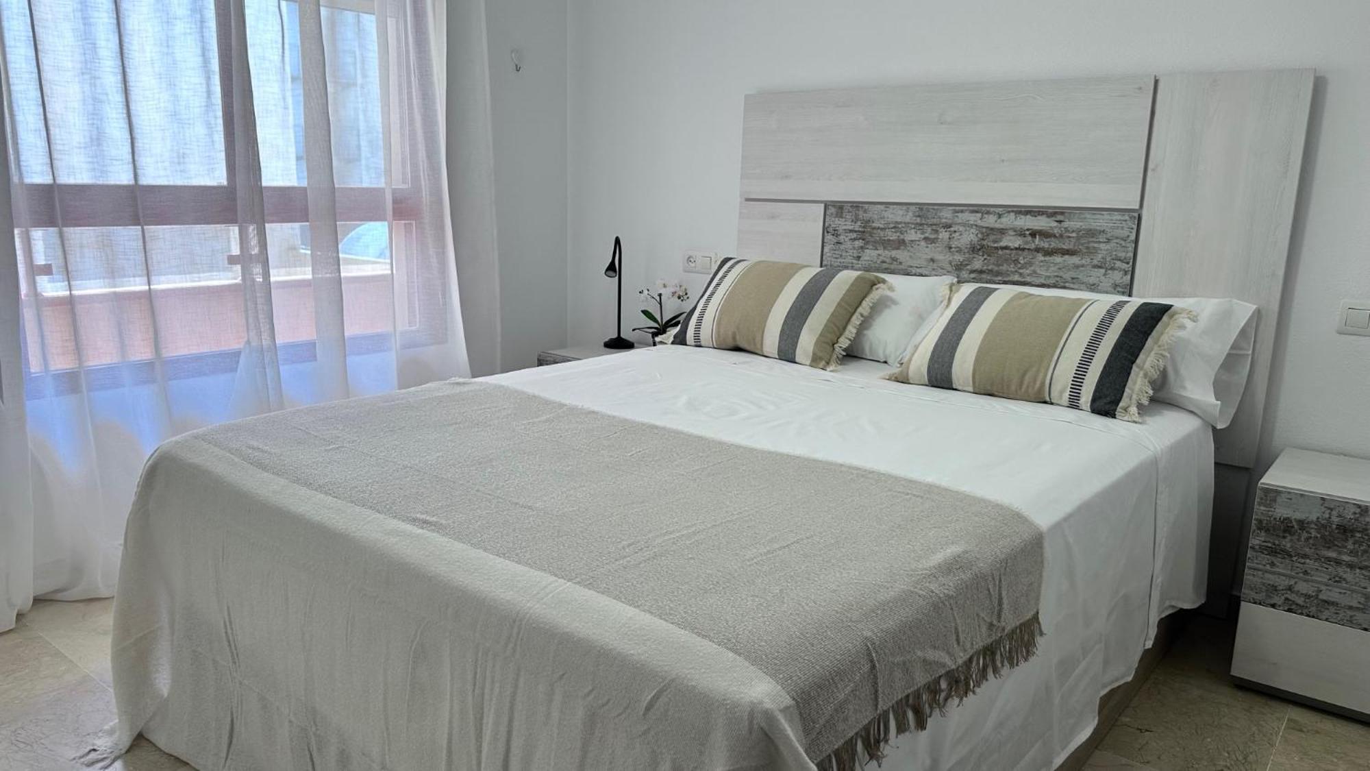 Apartment Aleda Puerto Playa - Parking Y Piscina Gratis Málaga